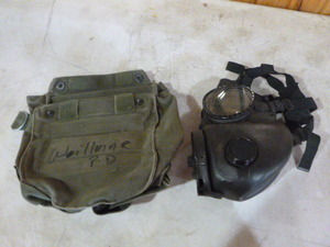lot 17 image: Military Chemical  Biological Field Face Mask