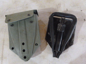 lot 33 image: Military Shovel with Case