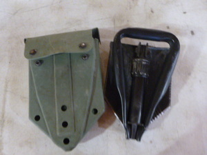 lot 34 image: Military Shovel with Case