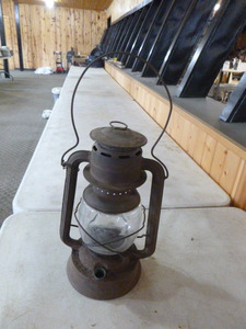 lot 65 image: Vintage Dietz Lantern
