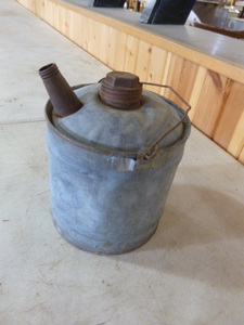 lot 66 image: Vintage Oil Can