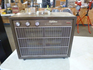 lot 82 image: Wards Signature Electric Heater