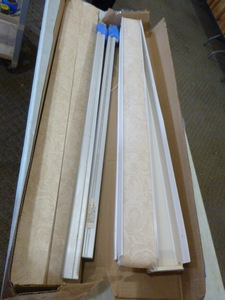 lot 92 image: 2  Sets of Blinds