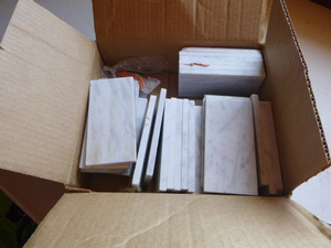 lot 98 image: 32 Pieces of Tile