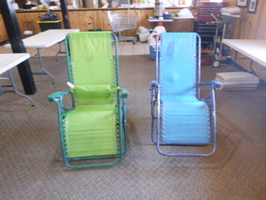 lot 101 image: 2 Outdoor Loungers