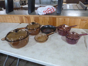 lot 112 image: Vision Ware Cookware