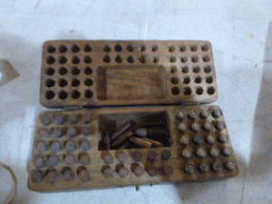 lot 123 image: Old Bullets