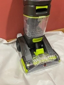 lot 2 image: Hoover Dual Power Max Pet Carpet Cleaner