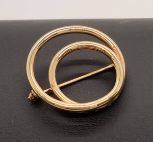 14K Gold Circular Brooch by Peter Brams Design