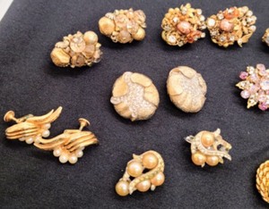 Vintage Clip On Earrings