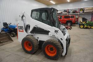 lot 1 image: 2002 Bobcat S185 Skid Loader Skid Steer RESERVE HAS BEEN MET