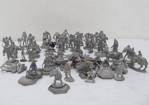 lot 49 image: LARGE Lot of RAL PARTHA Vintage Miniature Metal RPG Dungeons & Dragons etc Figures