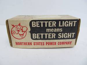 lot 84 image: Vintage 1960s NSP REDDY KILOWATT Giveaway Lightbulb wDisplay Box