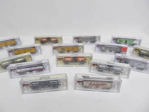 lot 137 image: Lot of ATLAS Model Train Cars - N Gauge