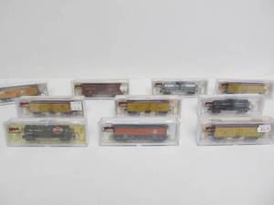 lot 139 image: Lot of ATLAS Model Train Cars - N Gauge