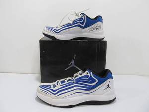 lot 97 image: Unused Autographed Air Jordan 11 Retro Low Mens Shoes - Size 11