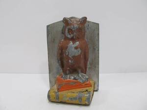 lot 106 image: Antique Wise Old Owl Bookend Coin Bank