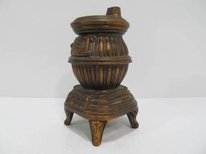 lot 118 image: Antique Cast Iron Potbelly Stove Coin Bank