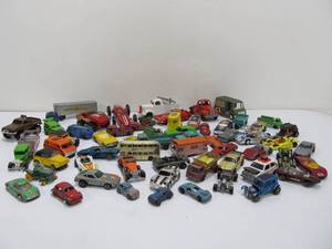 lot 122 image: Collection of Vintage Toy Cars - Slot Cars Hot Wheels Matchbox etc