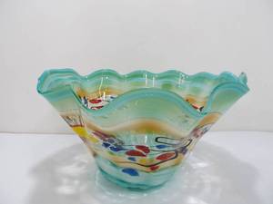 lot 147 image: LARGE Brand New Colorful Art Glass Centerpiece Bowl