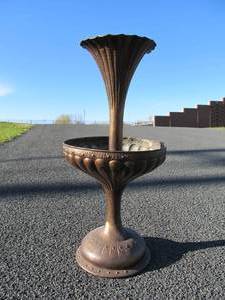 lot 197 image: Large Vintage 1950s Hand Hammered Metal 2- Tier Planter