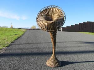 lot 198 image: Vintage 1920s Era Wicker Trumpet Vase Plant Stand