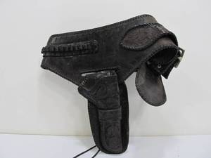 lot 181 image: Very Nice Heavily Tooled Black Leather Western Style Gun Belt wReplica Pistol