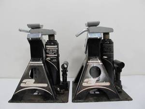 lot 183 image: Pair of Powerbilt All-In-One Truck Lift Jacks
