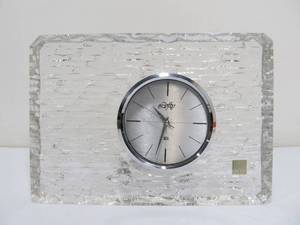 lot 260 image: Larger Heavy Textured Crystal HOYA Desk Clock