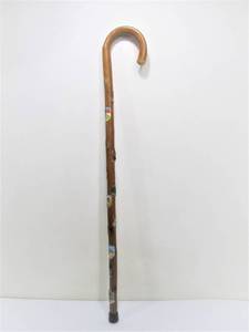 lot 285 image: Vintage Walking StickCane wMany Travel Tags