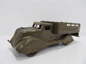 lot 305 image: Vintage Pressed Steel Wyandotte Ammunition Supplies Flatbed Army Truck