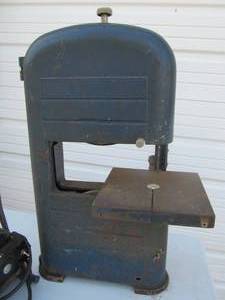 lot 358 image: Old Vintage Heavy Duty Band Saw wMotor