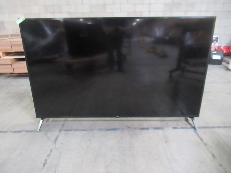 lot 63 image: LG UN7070PUA 70 Class HDR 4K UHD Smart LED TV