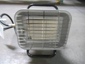 lot 701 image: Thermablaster 15,000 BTU Portable Radiant Propane Thermablaster RE5000FS