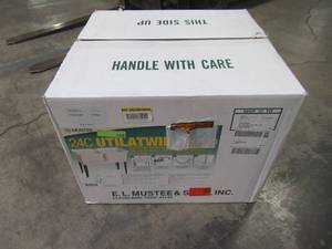 lot 224 image: MUSTEE Mustee 46 in. x 34 in. Plastic Laundry Tub 24C