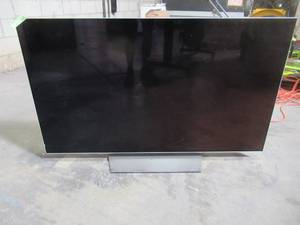 lot 66 image: LG Electronics OLED55B7A 55-Inch 4K Ultra HD Smart OLED TV