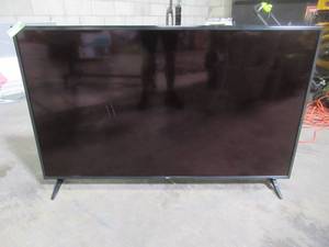 lot 67 image: LG 55 Class 4K UHD Smart LED HDR TV - 55UN7000PUB
