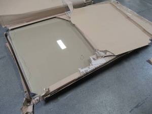 lot 115 image: Glass Panel 79 x 42 x 38