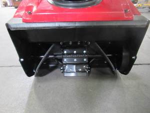 lot 7 image: Honda HS720AM 20 in. Single-Stage Gas Snow Blower HS720AM