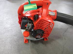 lot 8 image: ECHO 170 MPH 453 CFM 25.4 cc Gas Engine Handheld Leaf Blower PB-2520