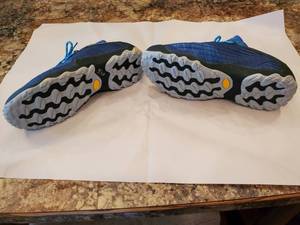 lot 10 image: Merrell Mid Top Athletic Shoe
