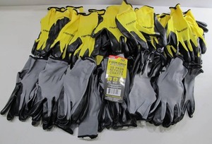 lot 549 image: Lot of 15 Pairs Firm Grip Large Heavy Duty Work Gloves