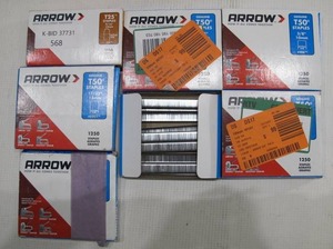 lot 568 image: 6 Boxes Arrow Staples #504 #506 #259