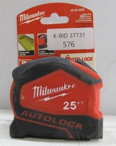 lot 576 image: Milwaukee 48-22-6825 25 Foot Autolock Tape Measure