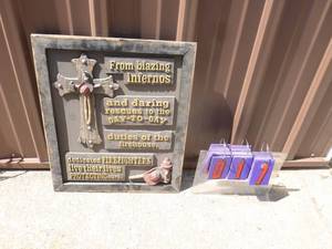 Military theme plaque. As shown.