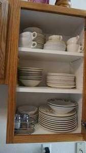 lot 9 image: Dishes