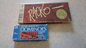 lot 28 image: Lot of 2 Vintage Games