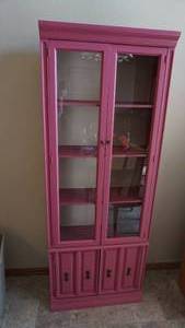 lot 29 image: Tall Wooden Hutch
