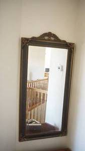 lot 46 image: Beautiful Decorative Mirror