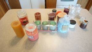 lot 49 image: Lot of Candles